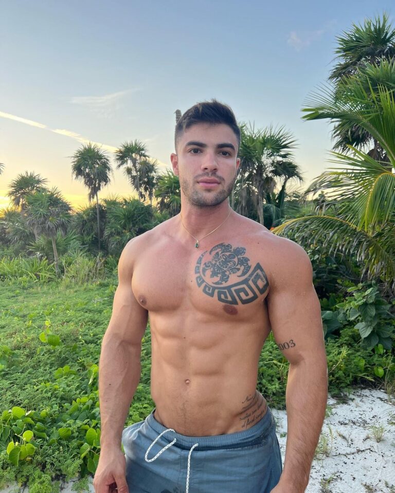 Daniel Montoya OnlyFans Model Gay 12 ColorMusic